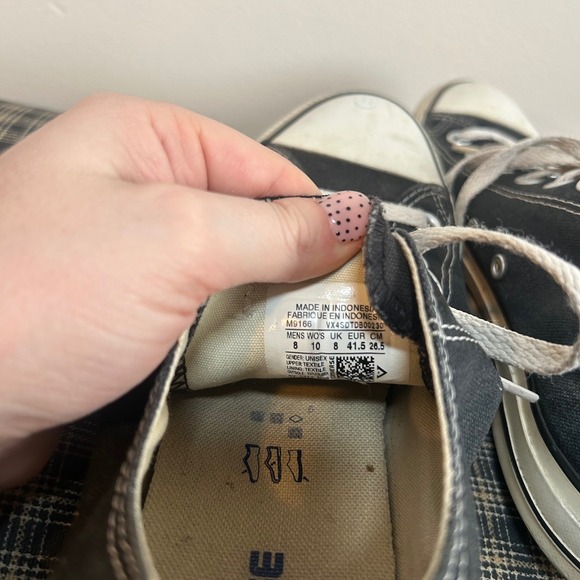 Converse Chuck Taylor All Star Low Top Black Canvas Sneakers Mens 8 Womens 10 - Picture 4 of 5